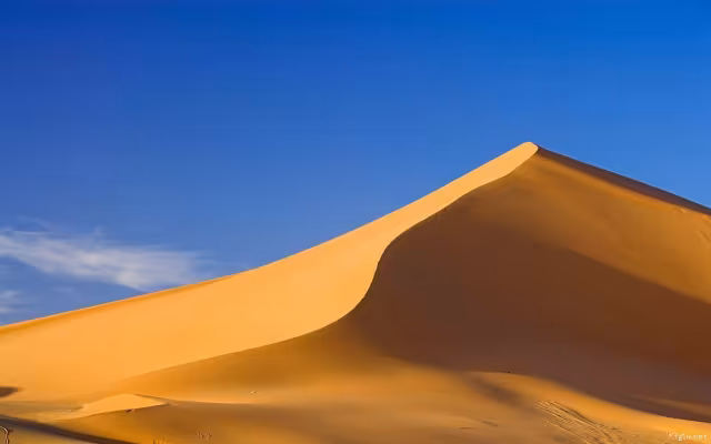 تصویر صحرای بزرگ آفریقا برای والپیپر و پس‌زمینه در موضوع گردشگری و اماکن