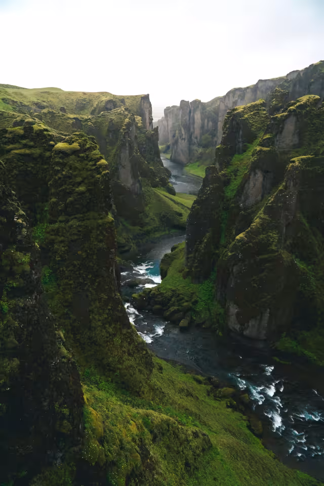 تصویر ایسلند برای والپیپر و پس‌زمینه در موضوع گردشگری و اماکن