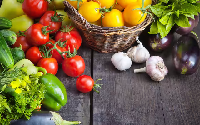 تصویر سبزیجات برای والپیپر و پس‌زمینه در موضوع غذا و آشامیدنی