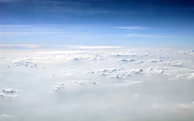 روی ابرها