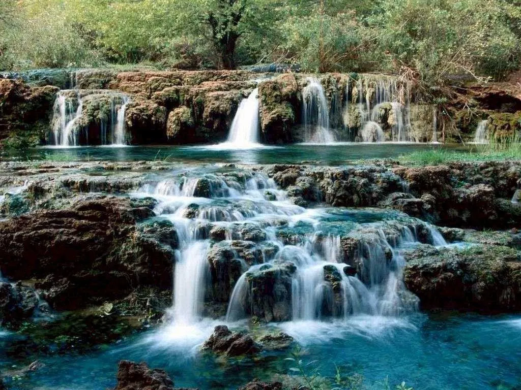 تصویر آبشار برای والپیپر و پس‌زمینه در موضوع علم و طبیعت