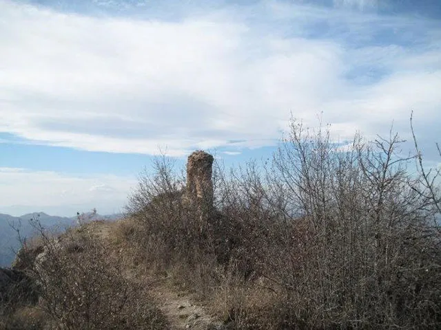 قلعه آوارسین